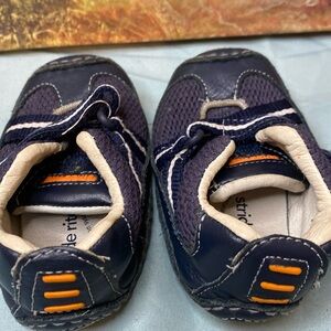 Stride rite infant shoes